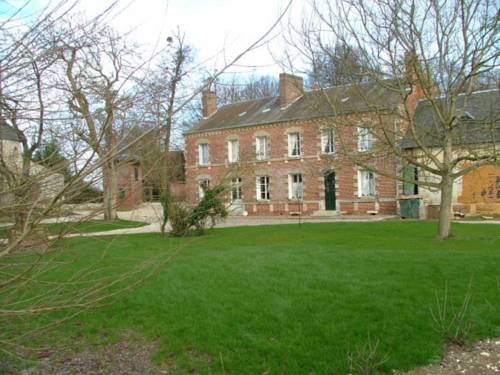 Chez Francine et Xavier : B&B / Chambres d'hotes proche de Reuil-sur-Brêche