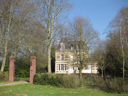 Château de Launay : B&B / Chambres d'hotes proche de Croissanville