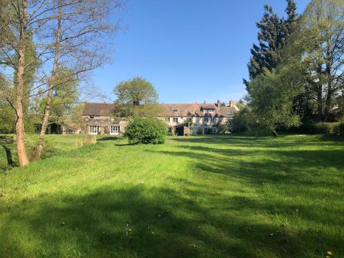 Moulin de Vilgris : B&B / Chambres d'hotes proche de La Celle-les-Bordes