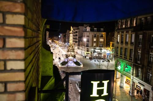 Hôtel des Arcades : Hotels - Marne