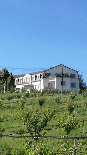 GÎTE PRÈS DE LA FERME : Appartements proche de Pfastatt