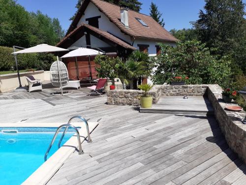 Chambre d'hôtes un petit coin de paradis en Corrèze : Tentes de luxe proche de Lagarde-Enval