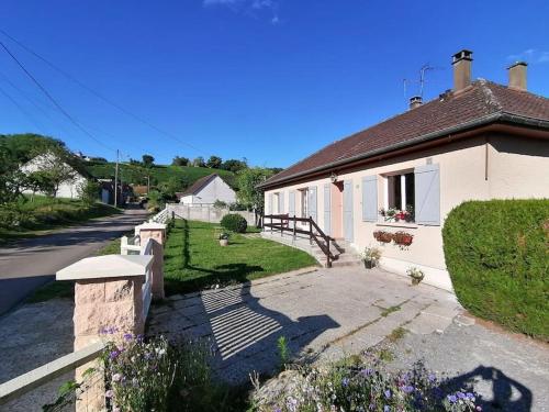 Gîte de la traverse, 2 à 6 personnes : Maisons de vacances proche de Marigny