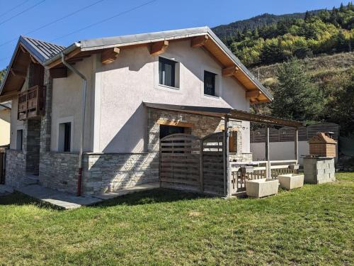 Maison 4 chambres : Maisons de vacances proche de Modane