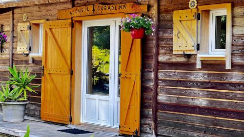 Les Chalets Cobadena-Borda Pays Basque : Maisons de vacances proche de Mouguerre