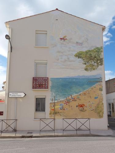 Au Tromp l'oeil Studio ou T2 : Appartements proche de Sainte-Marie