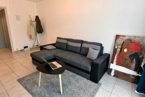 BEAU T3 SPACIEUX PROCHE CENTRE ViLLE : Appartements proche de Cosnac