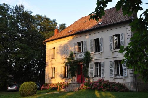 Domaine du Bois d’Amont : Maisons de vacances proche de Saligney