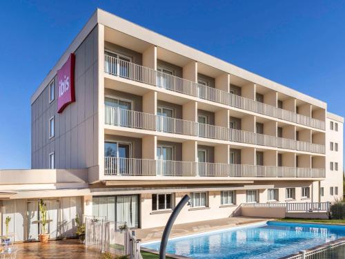 ibis Tarbes Odos : Hotels proche de Louey