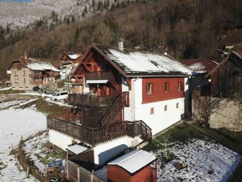 Charme des montagnes et Annecy : Appartements proche de La Balme-de-Thuy