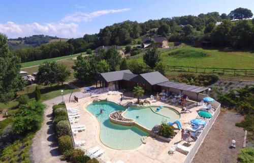 Gîte Bellevue - Domaine de la chapelle en Corrèze : Appartements proche de Cosnac