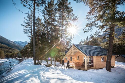 Huttopia La Clarée : Campings proche de Val-des-Prés