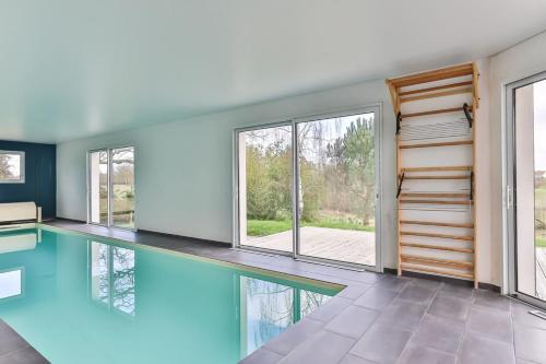 L'Atrie - Gîte avec piscine et jacuzzi : Maisons de vacances proche d'Aizenay