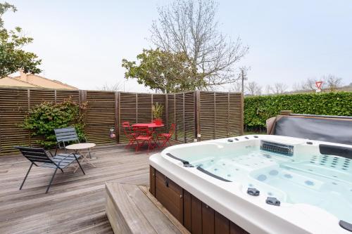 L-Orinss - Maison avec jacuzzi : Maisons de vacances proche de Saint-Orens-de-Gameville