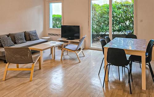 Gorgeous Apartment In Le Pellerin With Wi-fi : Appartements proche de Cheix-en-Retz
