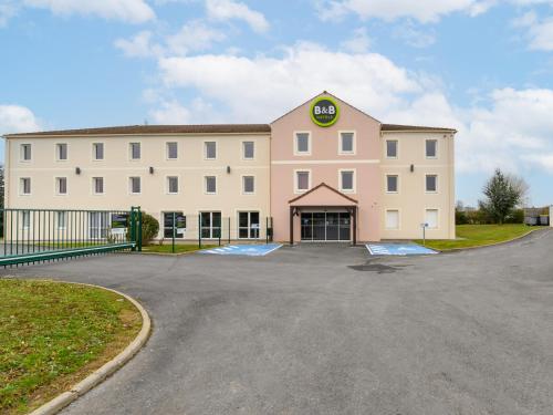 B&B HOTEL Compiègne Thourotte : Hotels proche de Le Plessis-Brion