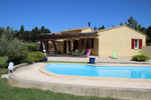 Beautiful holiday rental, pool, Saint Etienne du Grès, Alpilles, Provence - 4 people : Maisons de vacances proche de Saint-Étienne-du-Grès
