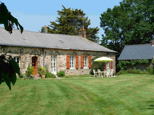 Gîte Loiron-Ruillé, 3 pièces, 5 personnes - FR-1-600-63 : Maisons de vacances proche de Saint-Poix