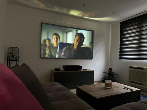 Jolie maison avec Salon Cinéma : Appartements proche de Mouy