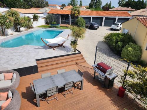 Villa avec piscine à 10 min des plages : Villas proche d'Olonne-sur-Mer
