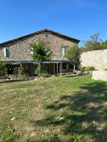 Le Gast, Vaumeilh : B&B / Chambres d'hotes proche de Châteaufort