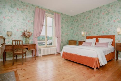 Domaine du Chateau Vert : B&B / Chambres d'hotes proche de Mouy