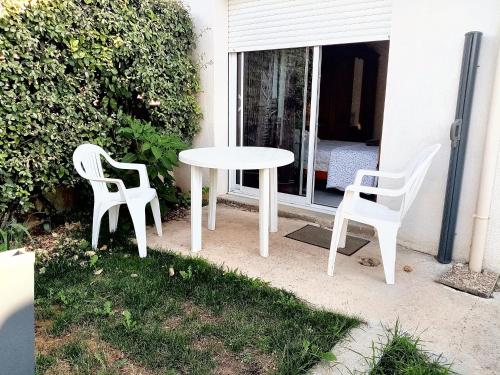 Maison d'une chambre avec jardin clos et wifi a Tonnay Charente : Maisons de vacances proche de Tonnay-Charente