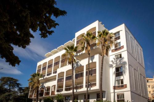 MOB HOTEL Cannes : Hotels proche de Le Cannet