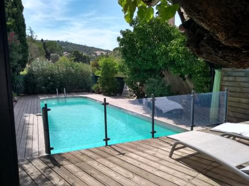 Rocher : Maisons de vacances proche de Roquebrune-sur-Argens