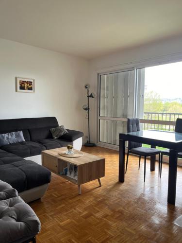 Apartment in Calm Neighborhood : Appartements proche d'Eaubonne