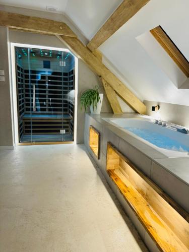 Superbe appartement avec • Sauna • Spa • Massage : Appartements proche de Valdoie