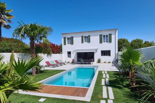 Villa située à 700m de la plage, 300m du port : Appartements proche de La Couarde-sur-Mer