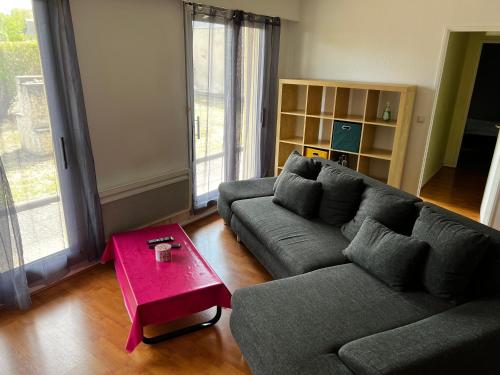 F2 en rez de jardin pour 4 personnes : Appartements proche de Yzeure