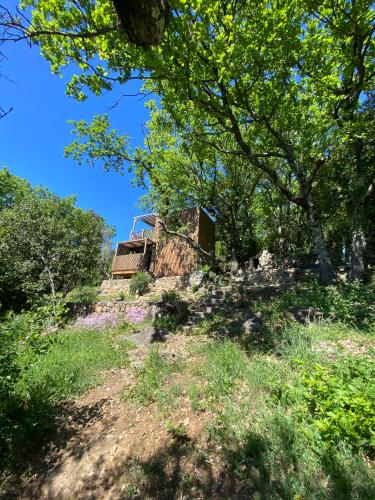 Tiny House en lisière de forêt : Maisons de vacances proche de Les Mages