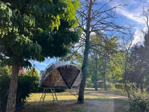 Tente 3 étoiles - eeeggi : Maisons de vacances proche de Bagneaux-sur-Loing