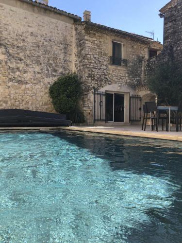 Maisons Happy Haveli : Villas proche d'Arpaillargues-et-Aureillac