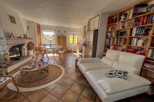 Cozy Apartment for 3 by SUNSET IN HISTORIC VENCE VILLAGE : Appartements proche de Vence