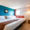 Hotels Comfort Hotel Montlucon : photos des chambres