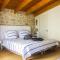 B&B / Chambres d'hotes Logis Saint Leonard : photos des chambres