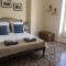 B&B / Chambres d'hotes Le Petit Moliere : photos des chambres