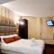 Hotels Hotel de France 18 : photos des chambres