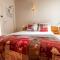 Hotels Logis Le Vernay : photos des chambres