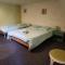 Hotels Hostellerie du Chateau Bellenaves : photos des chambres