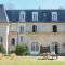 Villas Manoir 19e vallee Chevreuse, ideal JO Paris 2024 : photos des chambres