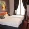 Hotels Kyriad Hotel XIII Italie Gobelins : photos des chambres