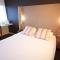 Hotels Campanile Clermont-Ferrand ~ Aubiere : photos des chambres