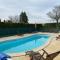 Villas VILLA AVEC PISCINE PRIVEE CHAUFFEE option 10 personnes en DORDOGNE : photos des chambres