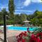 Maisons de vacances Les gites de La Pellerie - 2 piscines & spa Jacuzzi - Touraine - 3 gites - familial, calme, campagne : photos des chambres