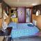 B&B / Chambres d'hotes Ille Flottante, Maison eclusiere et hebergements insolites sur le canal : photos des chambres