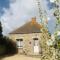 Maisons de vacances Countryside Cottage near the Sea in Cosqueville : photos des chambres